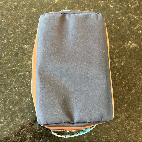 New Tory Burch Virginia Printed Large Cosmetic Case, Lola Montez, Makeup Bag - Picture 8 of 13